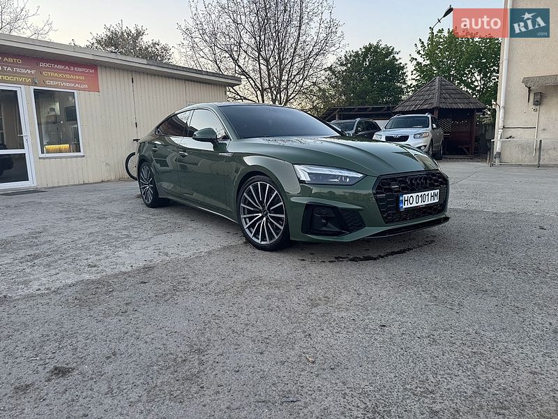 Audi A5, photos from the listing