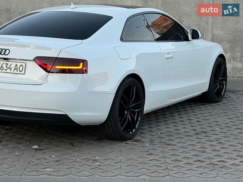 Купе Audi A5 2013 в Києві