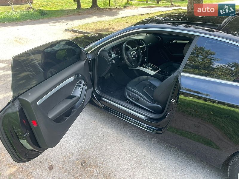 Купе Audi A5 2011 в Дубно
