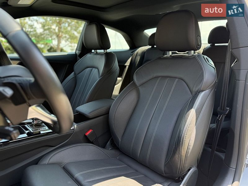 Купе Audi A5 2022 в Львове