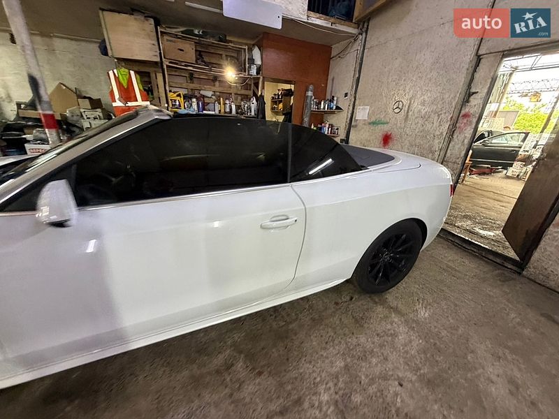 Кабриолет Audi A5 2015 в Киеве