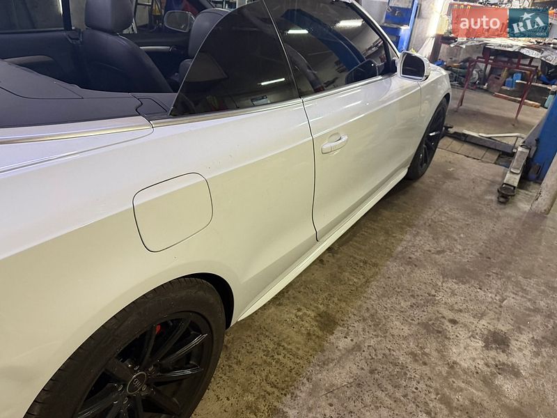 Кабріолет Audi A5 2015 в Києві фото 55 Кабріолет Audi A5 2015 в Києві