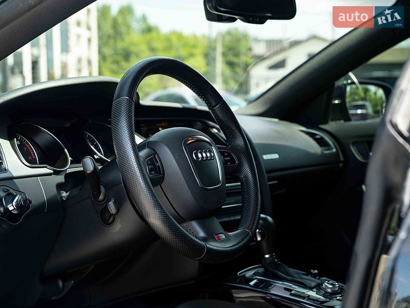 Купе Audi A5 2011 в Черновцах
