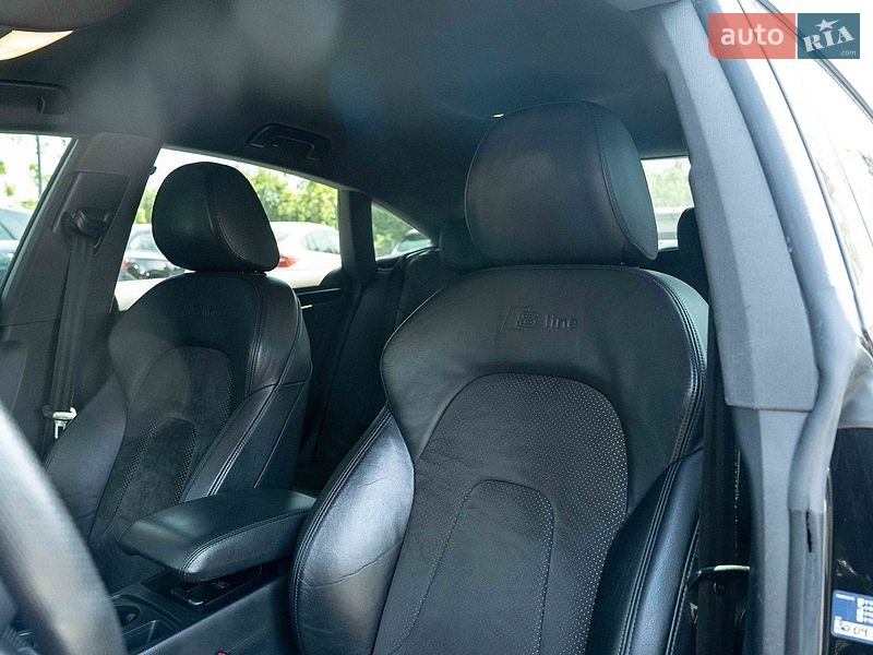 Купе Audi A5 2011 в Черновцах