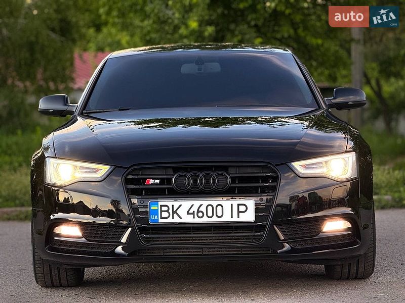Купе Audi A5 2012 в Ивано-Франковске