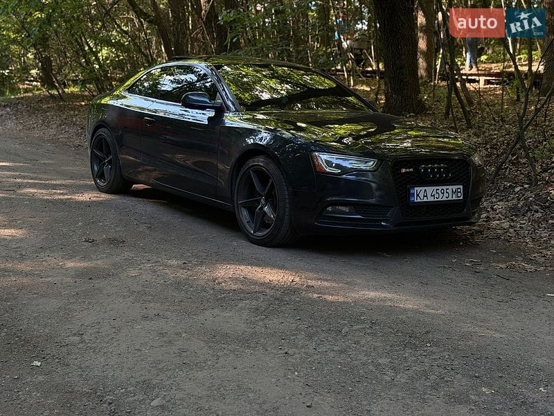 Купе Audi A5 2012 в Києві