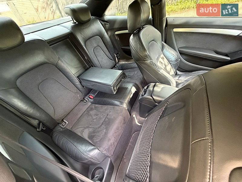 Купе Audi A5 2007 в Києві фото 14 Купе Audi A5 2007 в Києві