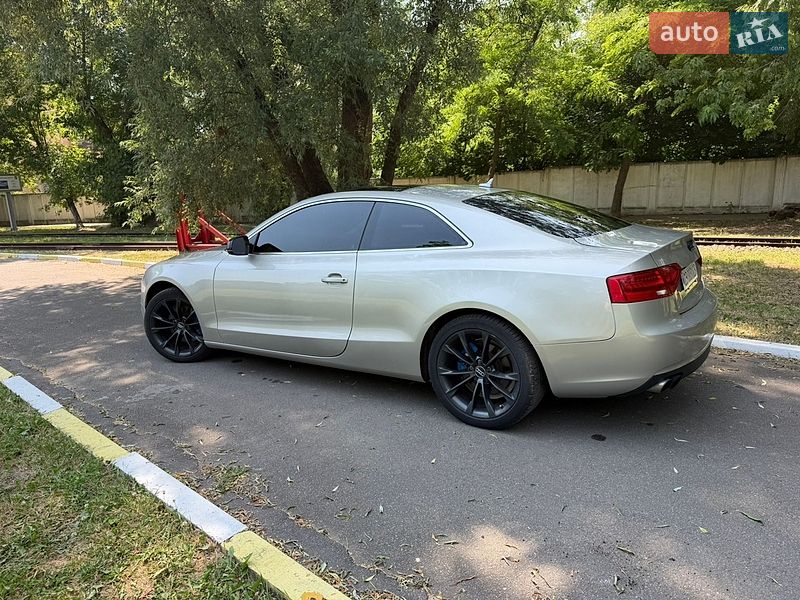 Купе Audi A5 2012 в Киеве