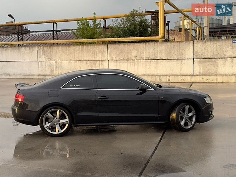 Купе Audi A5 2010 в Яготині