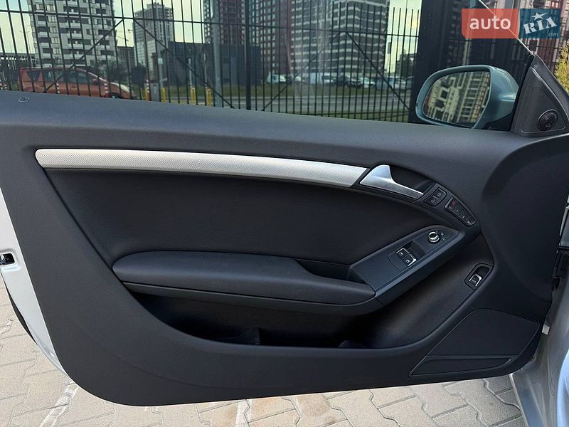 Купе Audi A5 2012 в Киеве