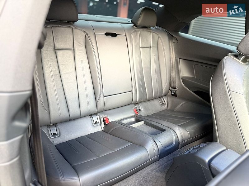 Купе Audi A5 2017 в Киеве