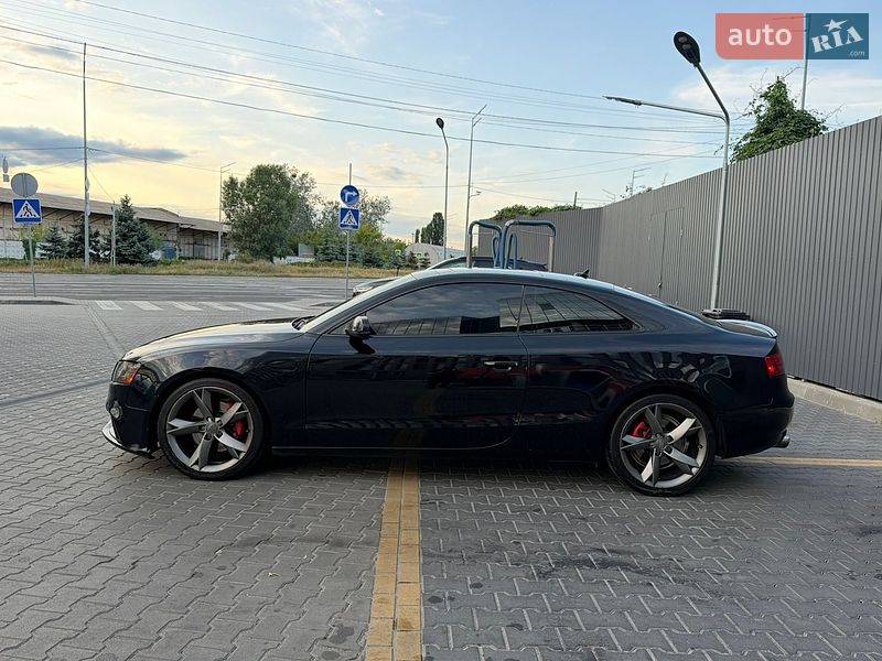 Купе Audi A5 2011 в Киеве