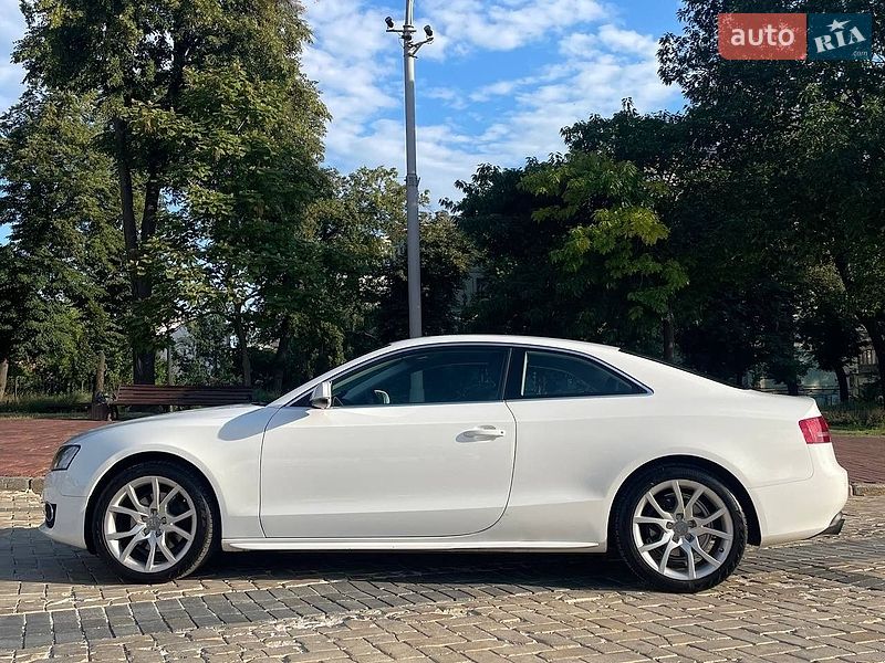 Купе Audi A5 2010 в Киеве