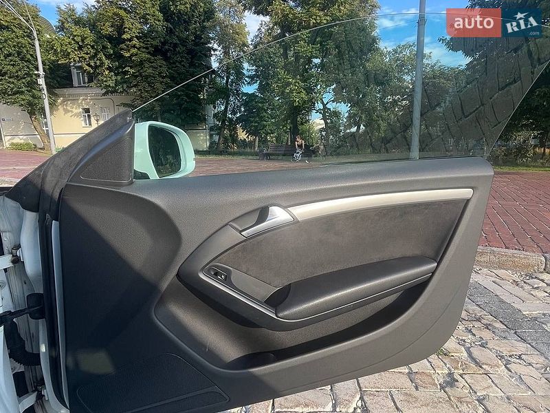 Купе Audi A5 2010 в Киеве