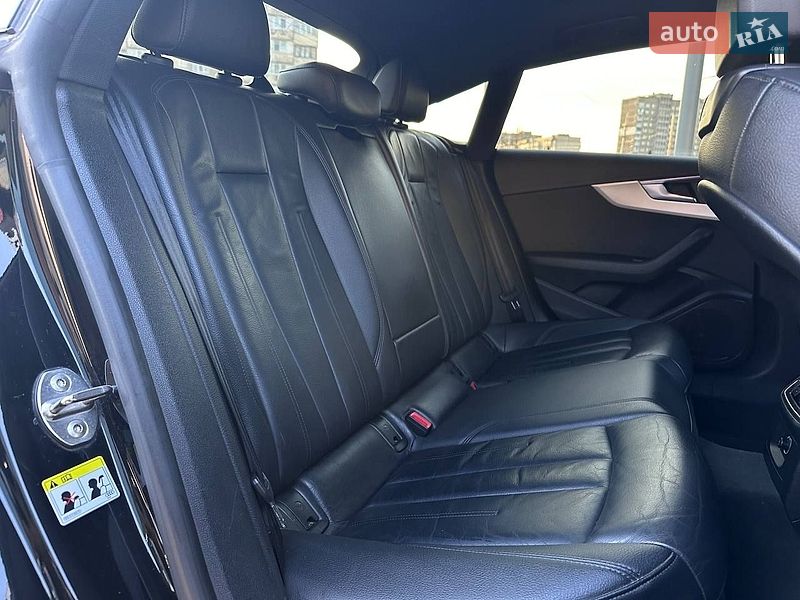 Купе Audi A5 2018 в Києві