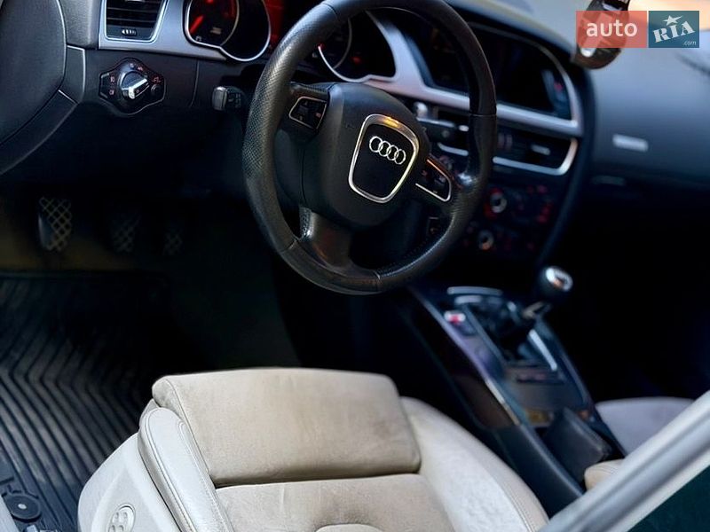 Купе Audi A5 2007 в Черновцах