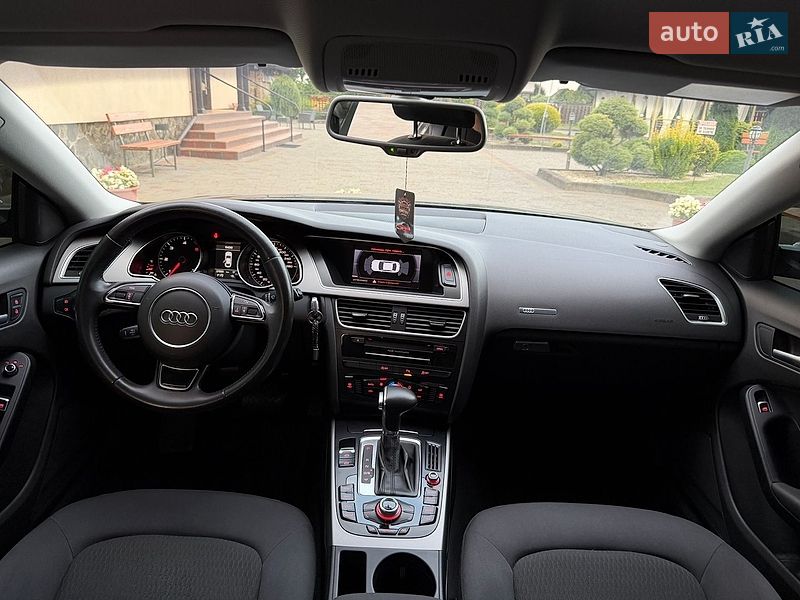 Купе Audi A5 2014 в Стрию