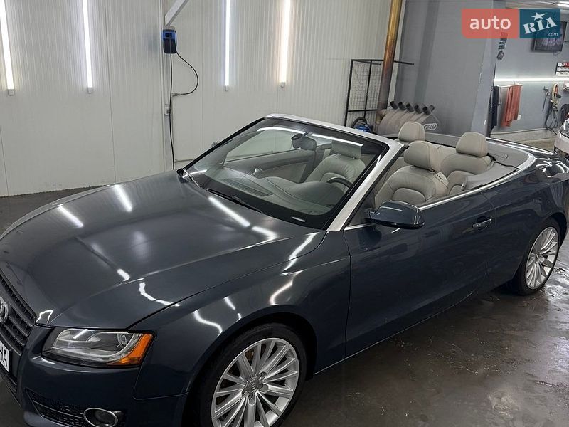 Кабриолет Audi A5 2010 в Лановцах