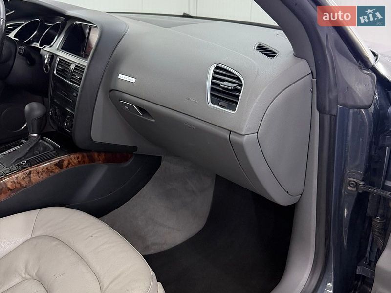 Кабриолет Audi A5 2010 в Лановцах