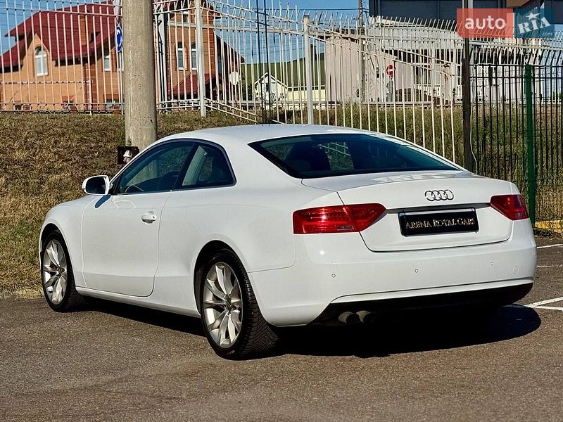 Купе Audi A5 2013 в Киеве