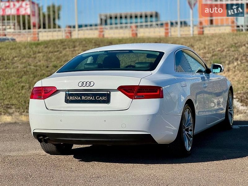 Купе Audi A5 2013 в Києві