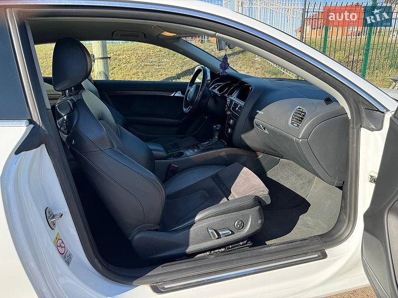 Купе Audi A5 2013 в Києві