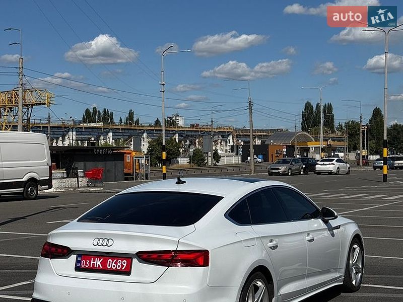 Лифтбек Audi A5 2021 в Киеве