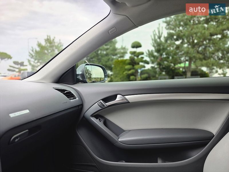 Купе Audi A5 2012 в Львове