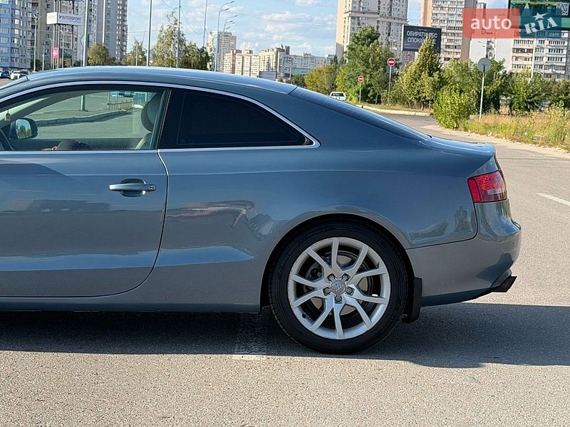 Купе Audi A5 2009 в Києві
