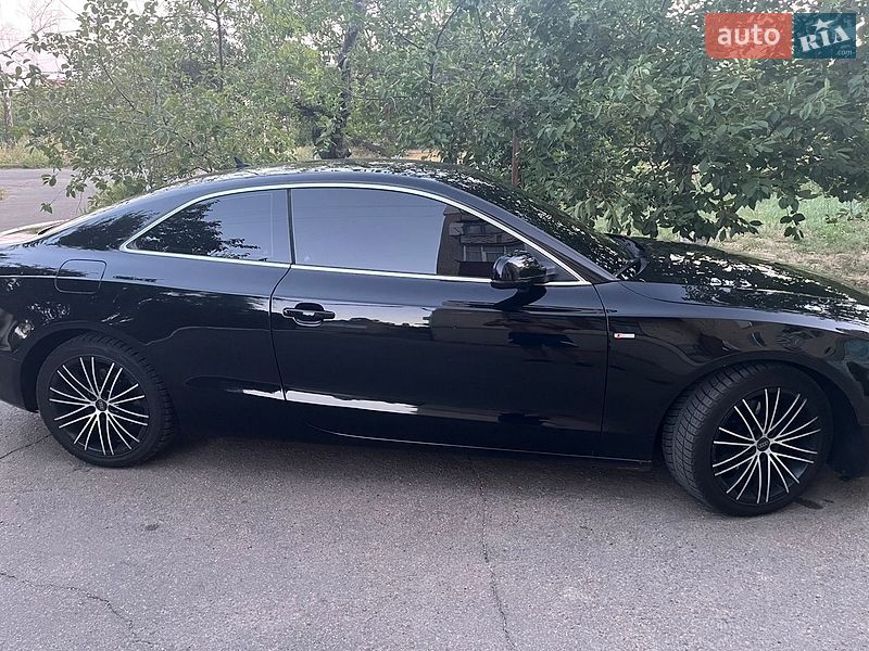 Купе Audi A5 2009 в Киеве