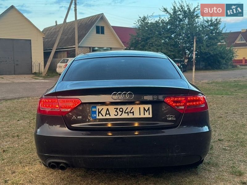 Купе Audi A5 2010 в Черкассах