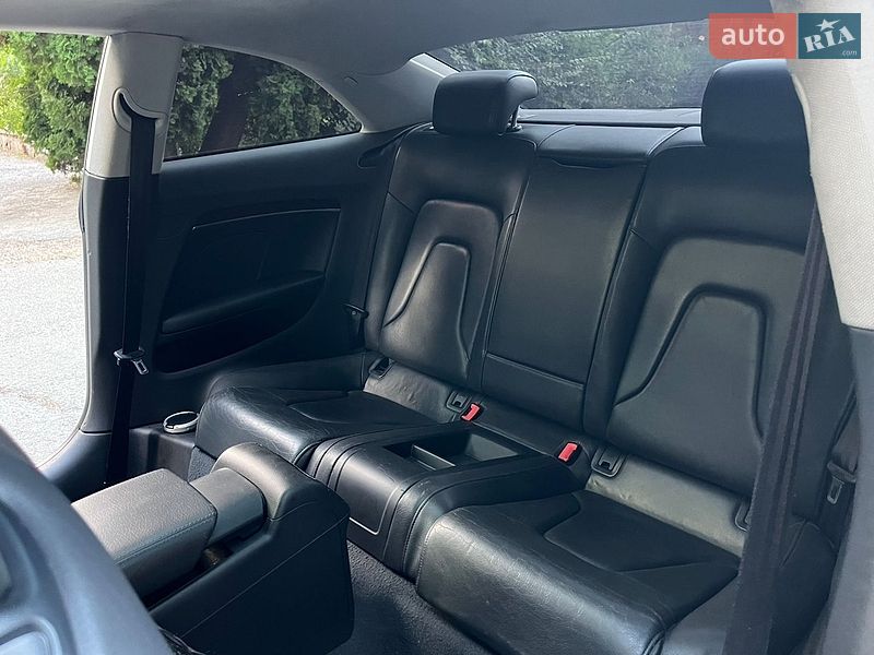 Купе Audi A5 2011 в Смеле