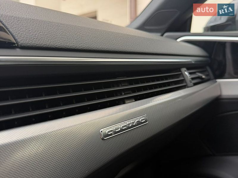 Купе Audi A5 2023 в Львове