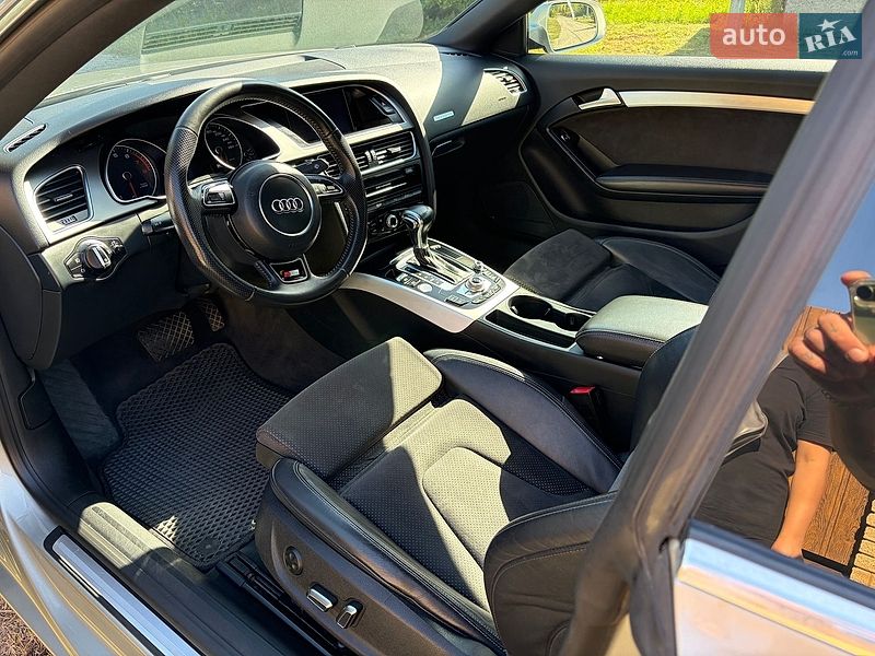Купе Audi A5 2012 в Киеве