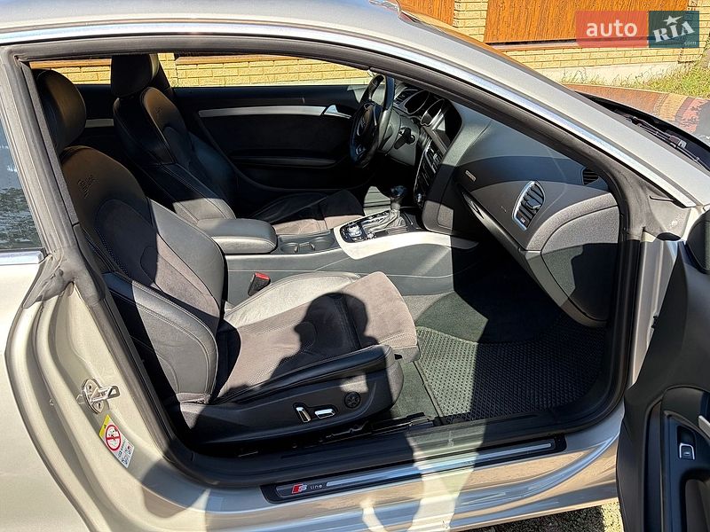 Купе Audi A5 2012 в Киеве