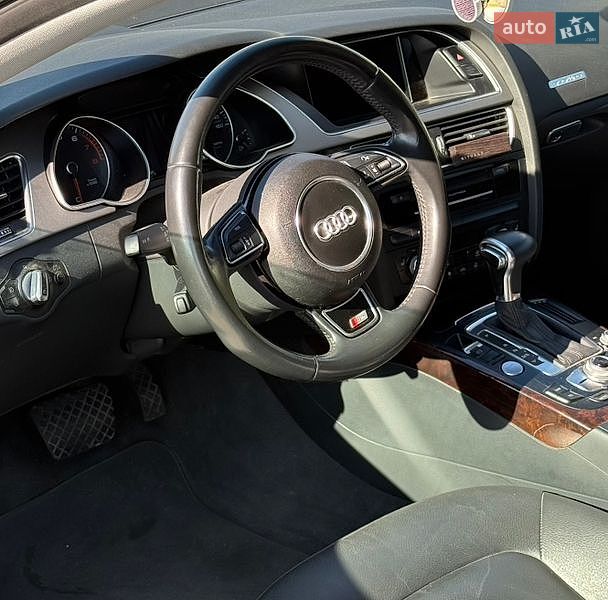 Купе Audi A5 2014 в Львові