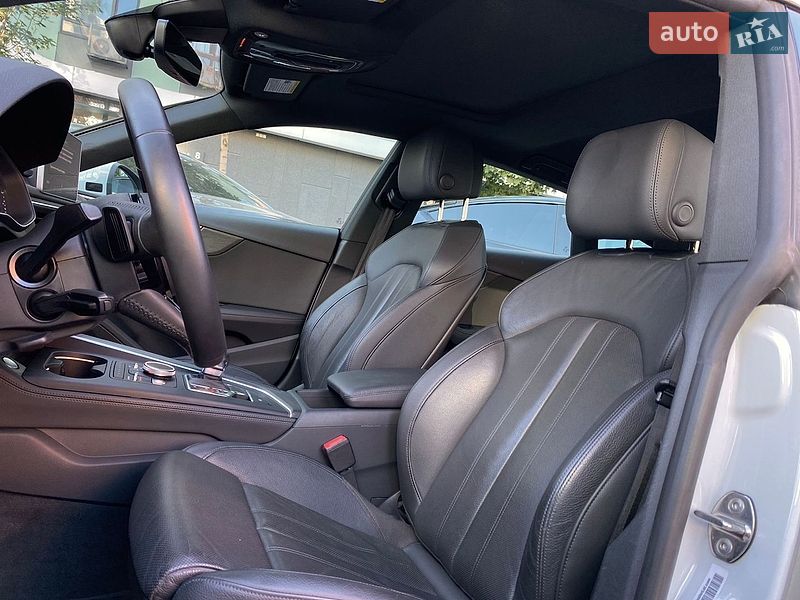 Купе Audi A5 2019 в Киеве
