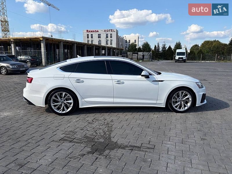 Лифтбек Audi A5 2020 в Львове