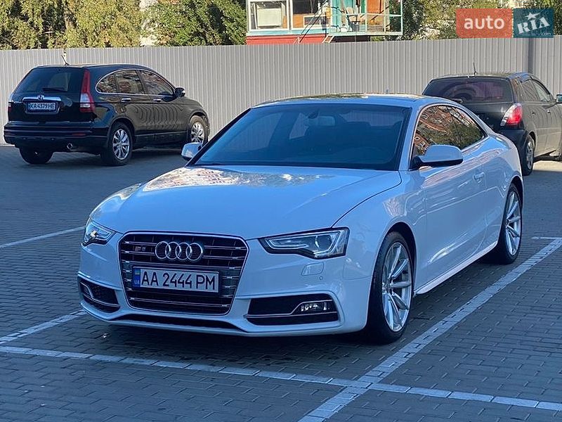Купе Audi A5 2015 в Киеве