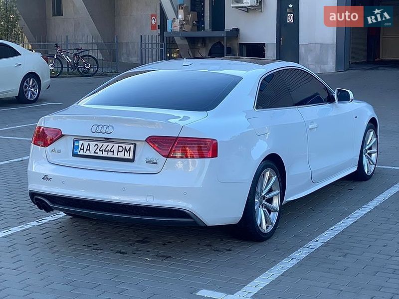 Купе Audi A5 2015 в Киеве