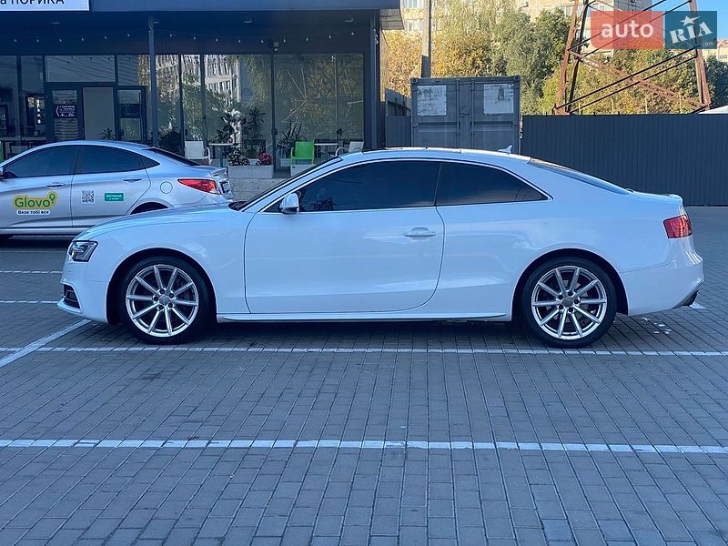 Купе Audi A5 2015 в Киеве