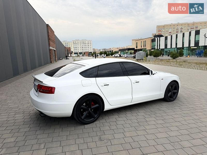 Купе Audi A5 2010 в Хмельницком