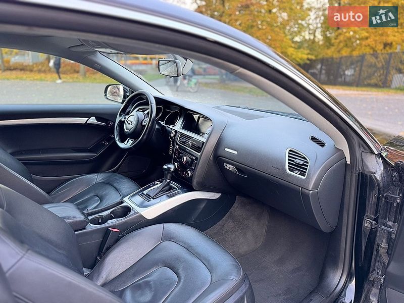 Купе Audi A5 2013 в Львові