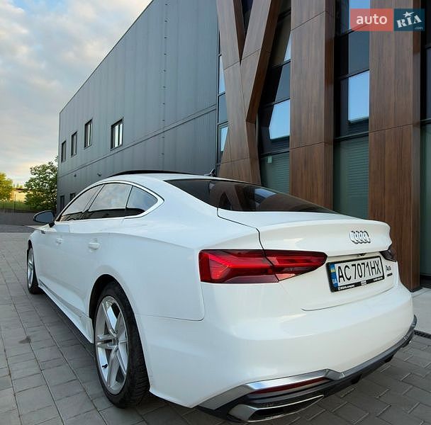Лифтбек Audi A5 2021 в Луцке