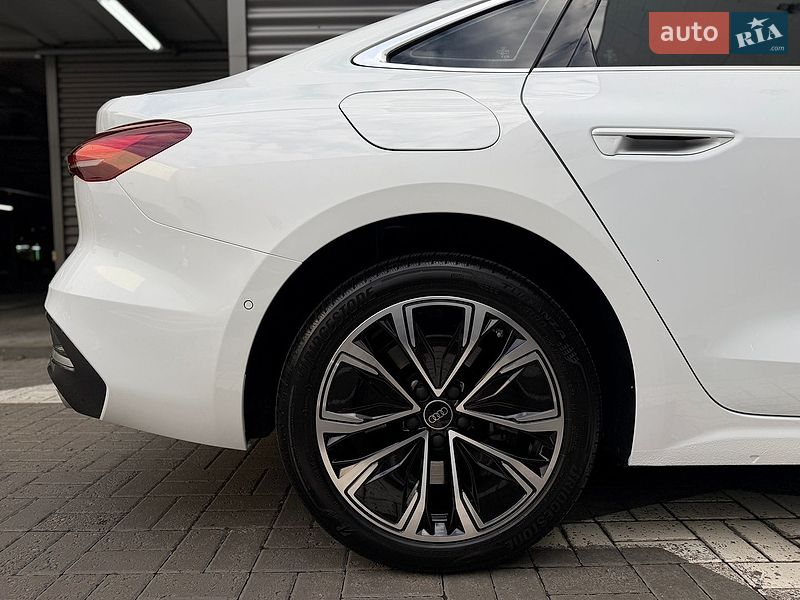 Лифтбек Audi A5 2025 в Киеве
