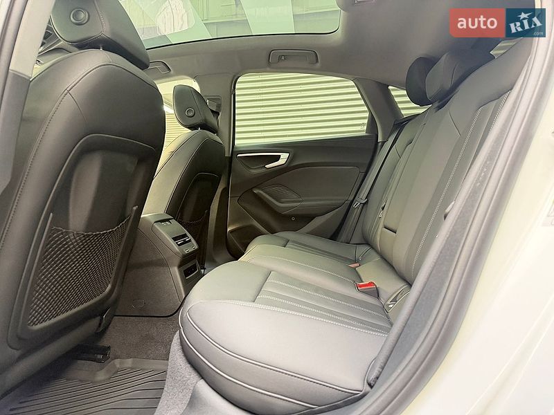 Лифтбек Audi A5 2025 в Киеве