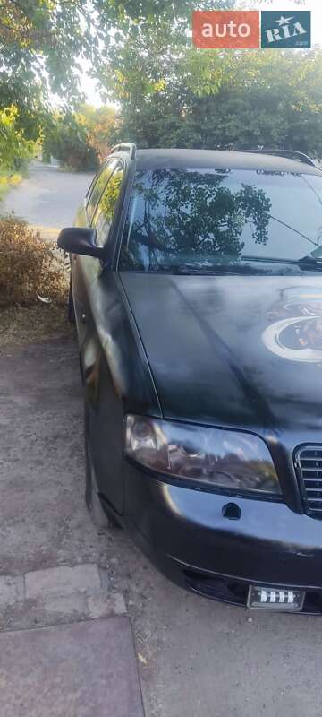 Универсал Audi A6 Allroad 2002 в Апостолово