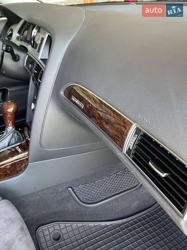 Универсал Audi A6 Allroad 2011 в Первомайске