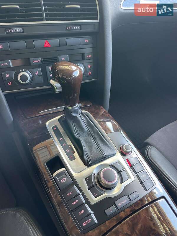 Универсал Audi A6 Allroad 2011 в Первомайске