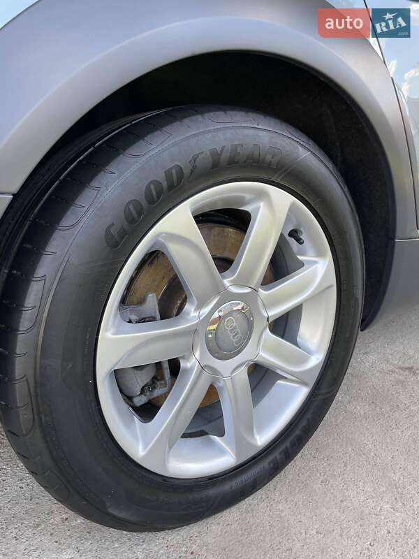 Универсал Audi A6 Allroad 2011 в Первомайске
